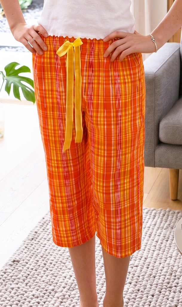 Seersucker Capri Bottom - 2.jpg