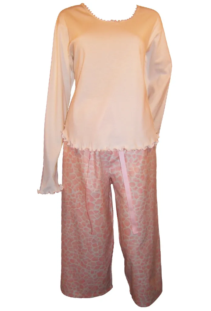 Colorful Giraffe Capri and Long Sleeve Tee - Pink (2021_10_09 23_25_59 UTC).webp